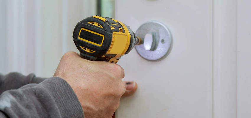 Street Locksmith For Smart Lock Repair in Largs Bay, SA